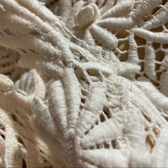 Nicole Miller Signature Floral Crochet Ivory Dress - Small - Picture 4 of 7